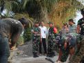 Danrem 084/Bhaskara Jaya Tinjau Percepatan Program Karya Bakti TNI AD di Bangkalan