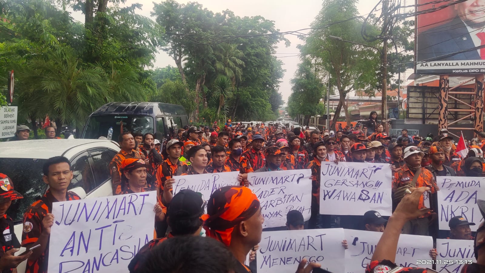 Gelar Unjuk Rasa Damai, Pemuda Pancasila Jawa Timur Kecam Pernyataan Junimart Girsang