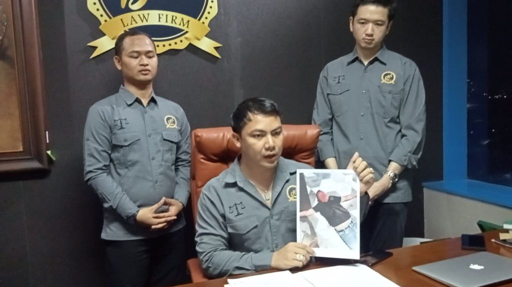 Hajar Pengusaha, Oknum TNI Diperiksa Di Denpom V Brawijaya