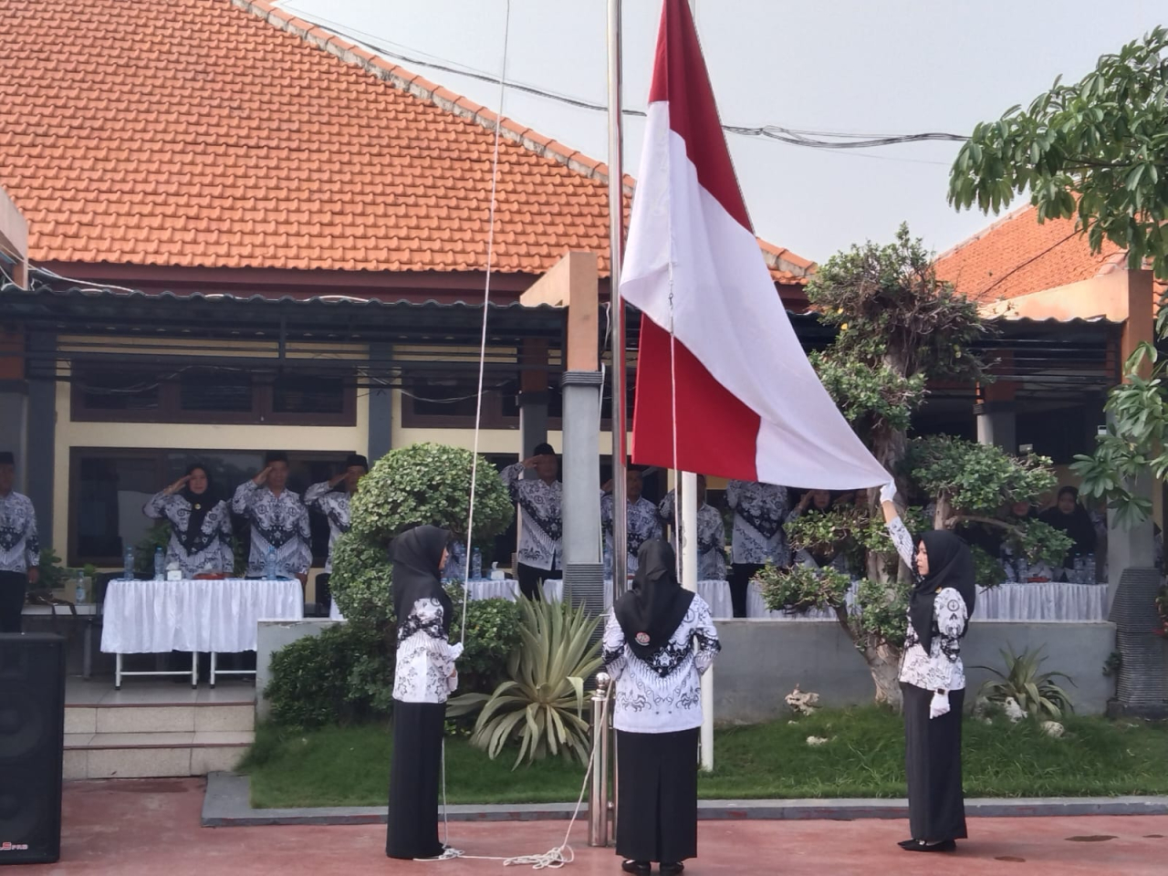 Guru Bangkit, Pendidikan Maju, Indonesia Jaya: Semangat Puncak HUT PGRI ke-79 dan Hari Guru Nasional 2024