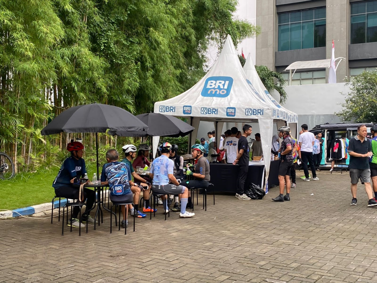 Dorong Transaksi Digital, BRI BO Surabaya Kapas Krampung Gelar Tunjungan Loop
