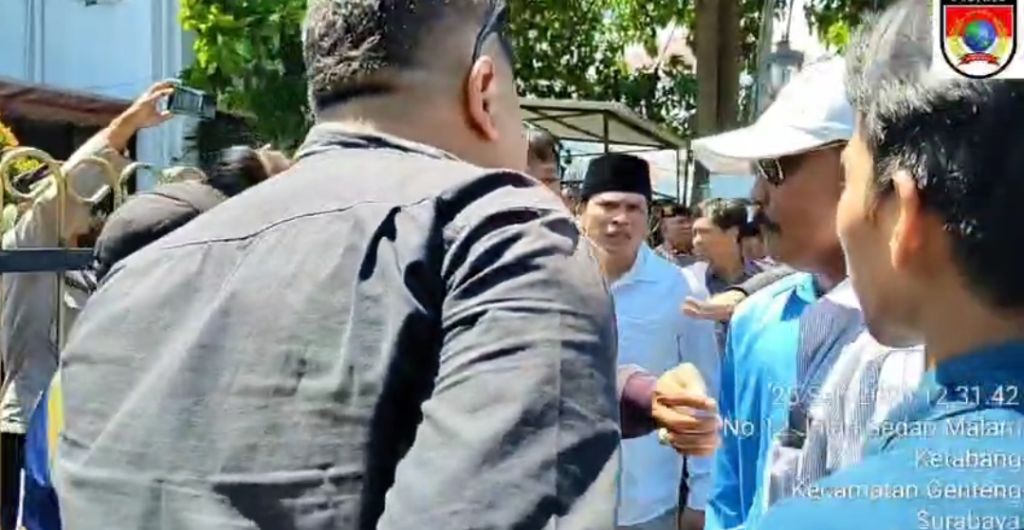Aksi SMP-MP Surabaya Dihadang, Demokrasi Dinilai Terciderai